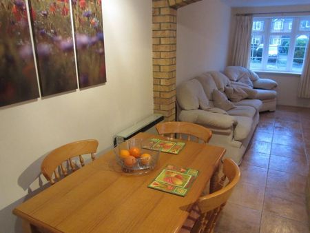 Fountains Place, Eye, Peterborough - Photo 3