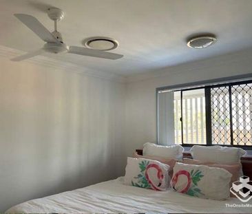 Spacious 3-Bedroom Townhouse to Call Home - Photo 6