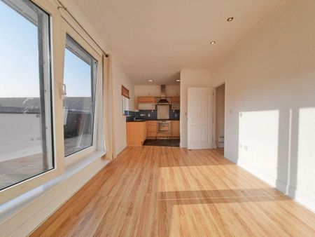 2 bedroom apartment to rent - Photo 2
