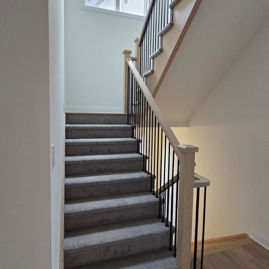 For Lease - 16 Kings Hill Drive, Brampton, Ontario - Photo 1