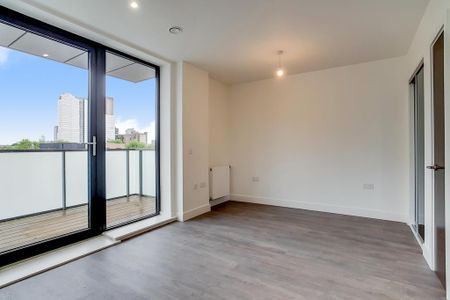 Studio to rent - Photo 2