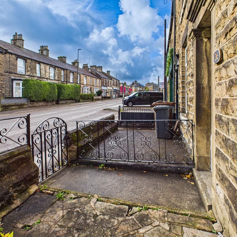 2 bedroom terraced house to rent - Photo 1