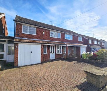 3 bedroom semi-detached house to rent - Photo 4