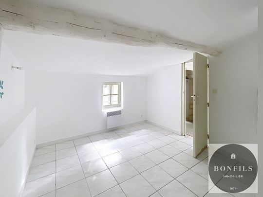 A LOUER AVIGNON INTRA MUROS ( 84000 ) : Appartement Avignon 3 pièces - 82m2 - climatisé - dernier étage !, - Photo 1