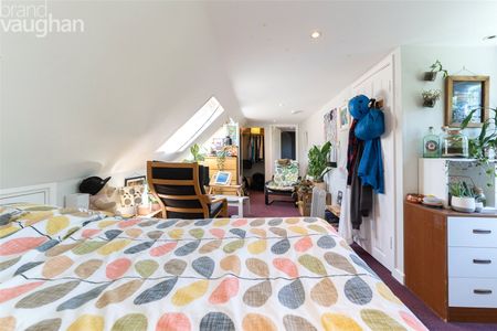 6 bedroom terraced house to rent - Photo 4