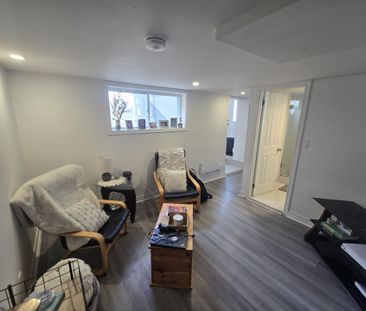 For Lease - 18 Ewing Street Unit# 3, Halton Hills, Ontario - Photo 2