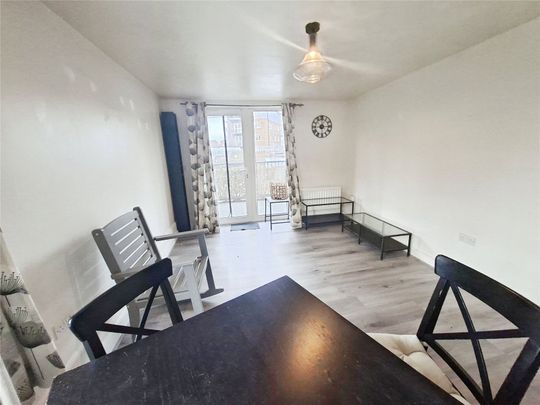 Limerick Close, London, SW12 0FE - Photo 1