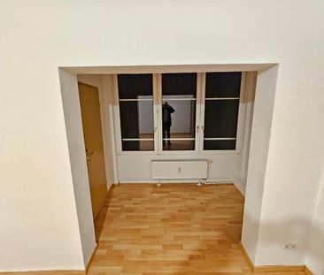 Sehr schöne 3-Zimmer Wohnung mit Einbauküche und Loggia - Foto 5