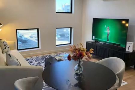 MODERN LIVING IN THE HEART OF SOUTHBANK - Photo 3