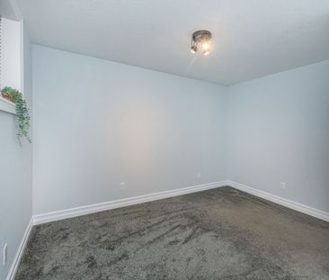 For Lease - 133 Goldgate Crescent, Orangeville, Ontario - Photo 4