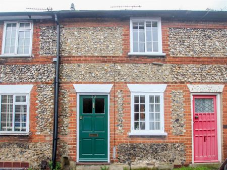2 bedroom terraced house to rent - Photo 2