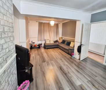 3 bedroom terraced house to rent - Photo 4