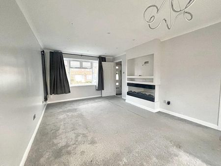 4 bedroom terraced house to rent - Photo 2