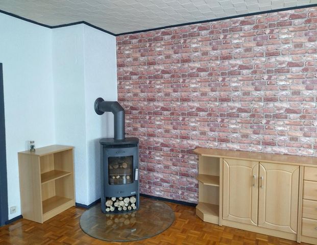 teilmöblierte Single Wohnung Apartment EBK Kamin Solar Balkon - Foto 1