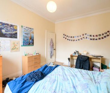 4 bedroom terraced house to rent - Photo 2