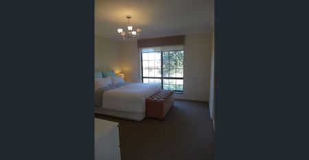 PERFECT FAMILY HOME - Photo 5