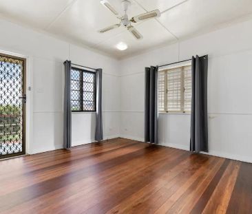 “Everton Park Gem with Garden Bliss & Everyday Convenience” - Photo 6