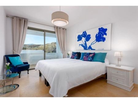 2 room luxury Apartment for rent in Benahavís, Andalusia - Photo 3