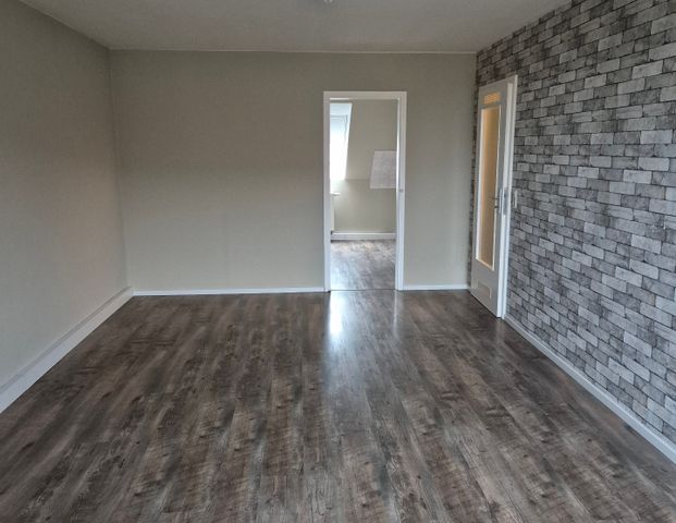 Gepflegte 2-Zimmer-Dachgeschoss-Wohnung zu vermieten - Photo 1