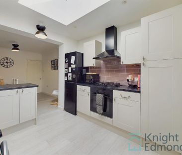 2 bedroom terraced house to rent - Photo 5