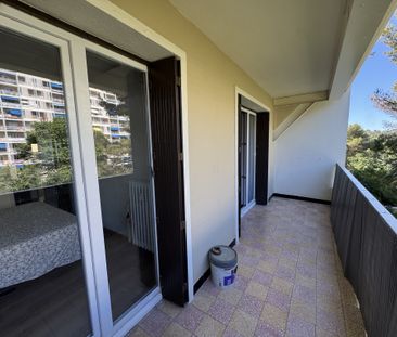 Appartement 4 pièce(s) 2 chambre(s) 66.99 m² - Photo 4