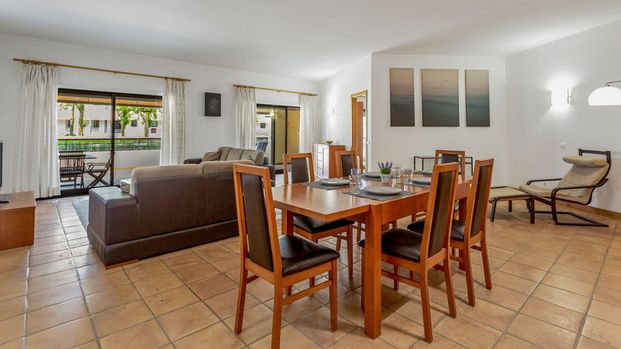 Rua Quinta Do Landeiro - Photo 1