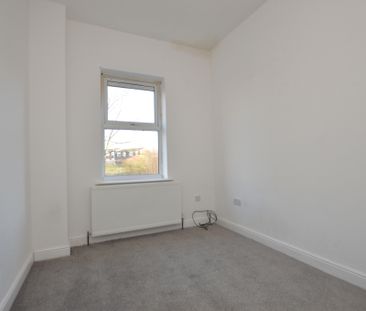 2 Bedroom Terraced House - Photo 3