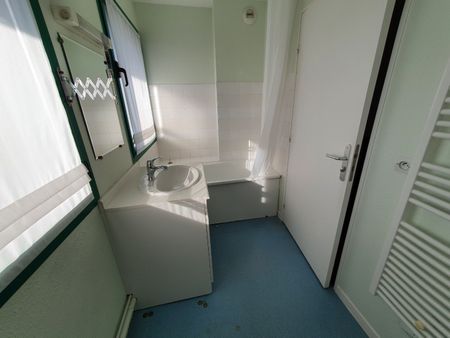 Location Appartement 2 pièces 37m² VALENCIENNES 59300 - Photo 5