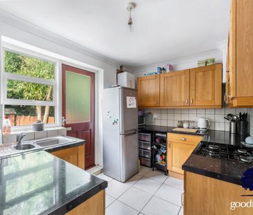 Glastonbury Road, Morden, SM4 - Photo 2