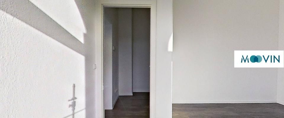 Besondere 3-Zimmer-Dachgeschosswohnung mit Tageslichtbad - Photo 1