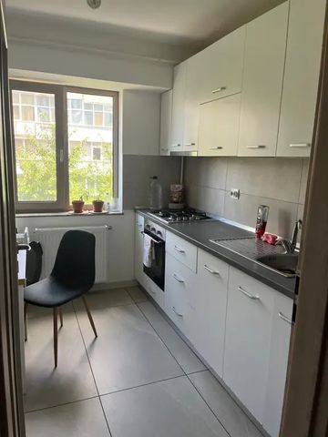 Inchiriez apartament 2 camere zona Banat - Photo 4