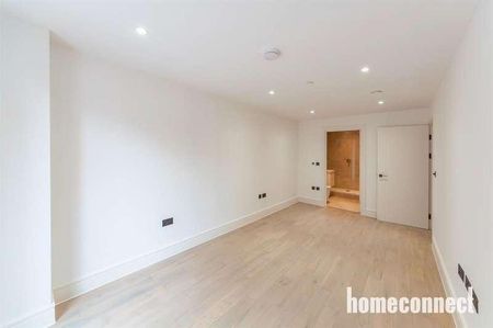 Colts Village Apartments, Barking Road, London, E6 - Photo 4