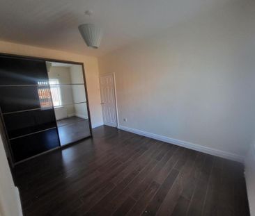 3 bedroom house to rent - Photo 2