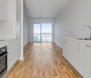 Velbeliggende 3 værelses seniorbolig med stort badeværelse, privat ... - Photo 6