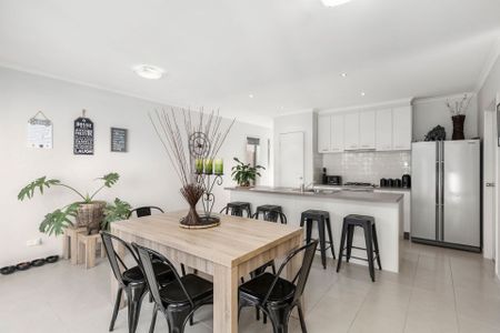 26 Willoby Drive, Alfredton - Photo 3