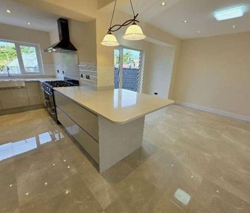 Vicarage Avenue, Cheadle Hulme, SK8 - Photo 6