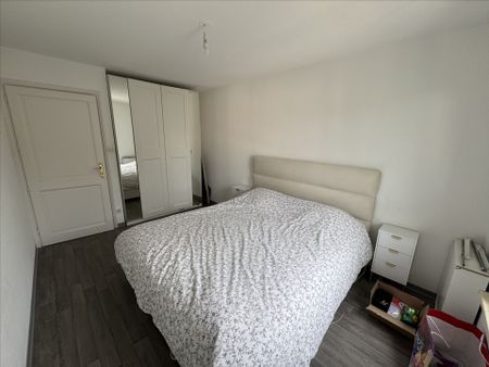 Location Appartement 3 pièces 70m² - Photo 3