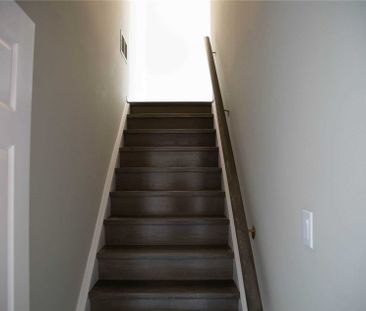 For Lease - 66 Devonsleigh Boulevard, Richmond Hill, Ontario - Photo 5