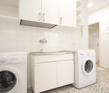 Single Bed in Room in a shared 10-bedroom apartment for rent in Arg... - Photo 3