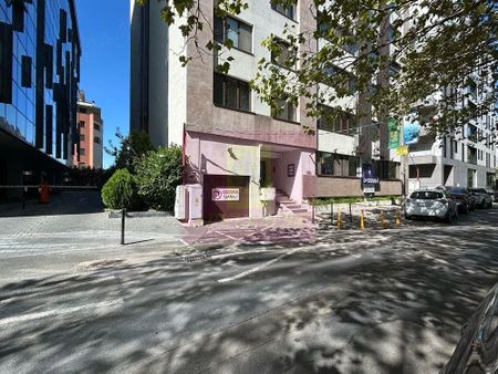 Închiriază Apartament 3 camere Jiului - Photo 4