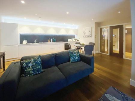 2 bedroom flat to rent - Photo 2