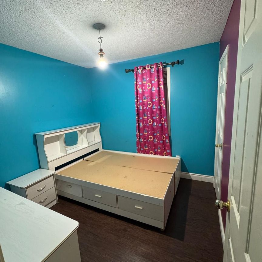 For Lease - 122 Olympia Crescent, Brampton, Ontario - Photo 1