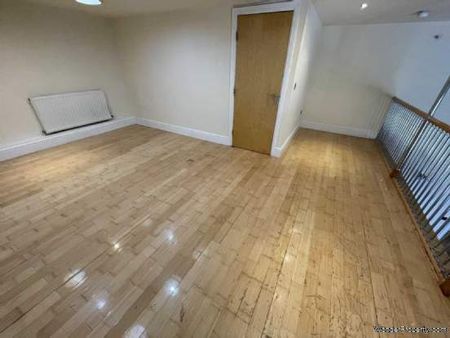 3 bedroom property to rent in Oldham - Photo 2