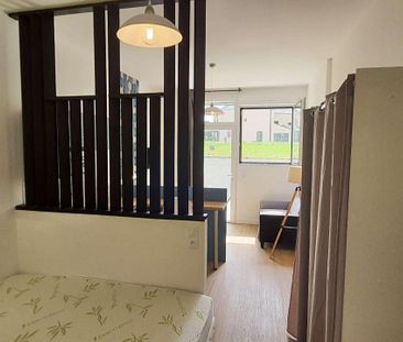 Location Appartement 1 pièce 24m² CHANGE 53810 - Photo 1