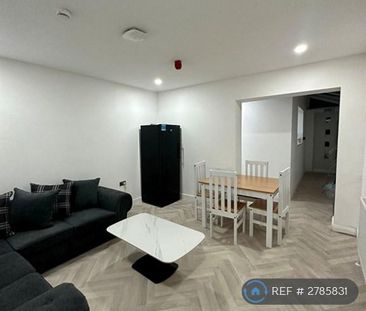 6 bedroom terraced house to rent - Photo 1