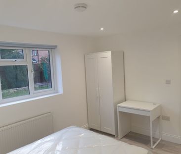 5 bedroom Property to rent - Photo 1