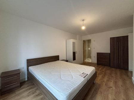 2 bedroom apartment to rent - Photo 5