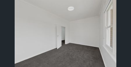 DUAL LIVING – Full Downstairs Residence - Photo 4