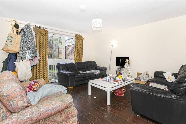Guildford Park Avenue, Guildford, Surrey, GU2 7NN - Photo 1