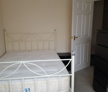 2 Double Rooms to let in Flat share, 10 min walk to Talbot Campus - Photo 4
